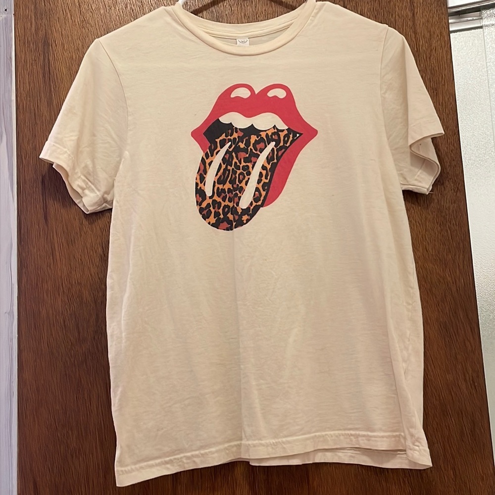 rolling stones tongue ! very cute ! GIRLS XL t-shirt